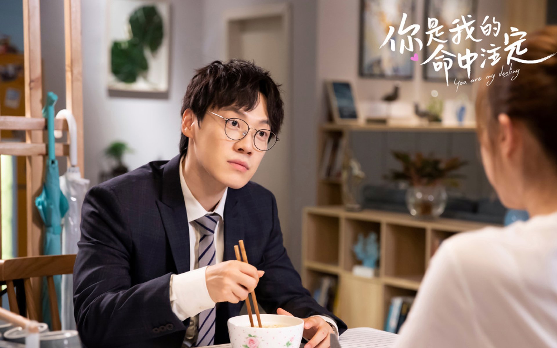 塞内加尔队前锋洛佩斯在巴黎奥运会上表现出色,洛佩和塞万提斯